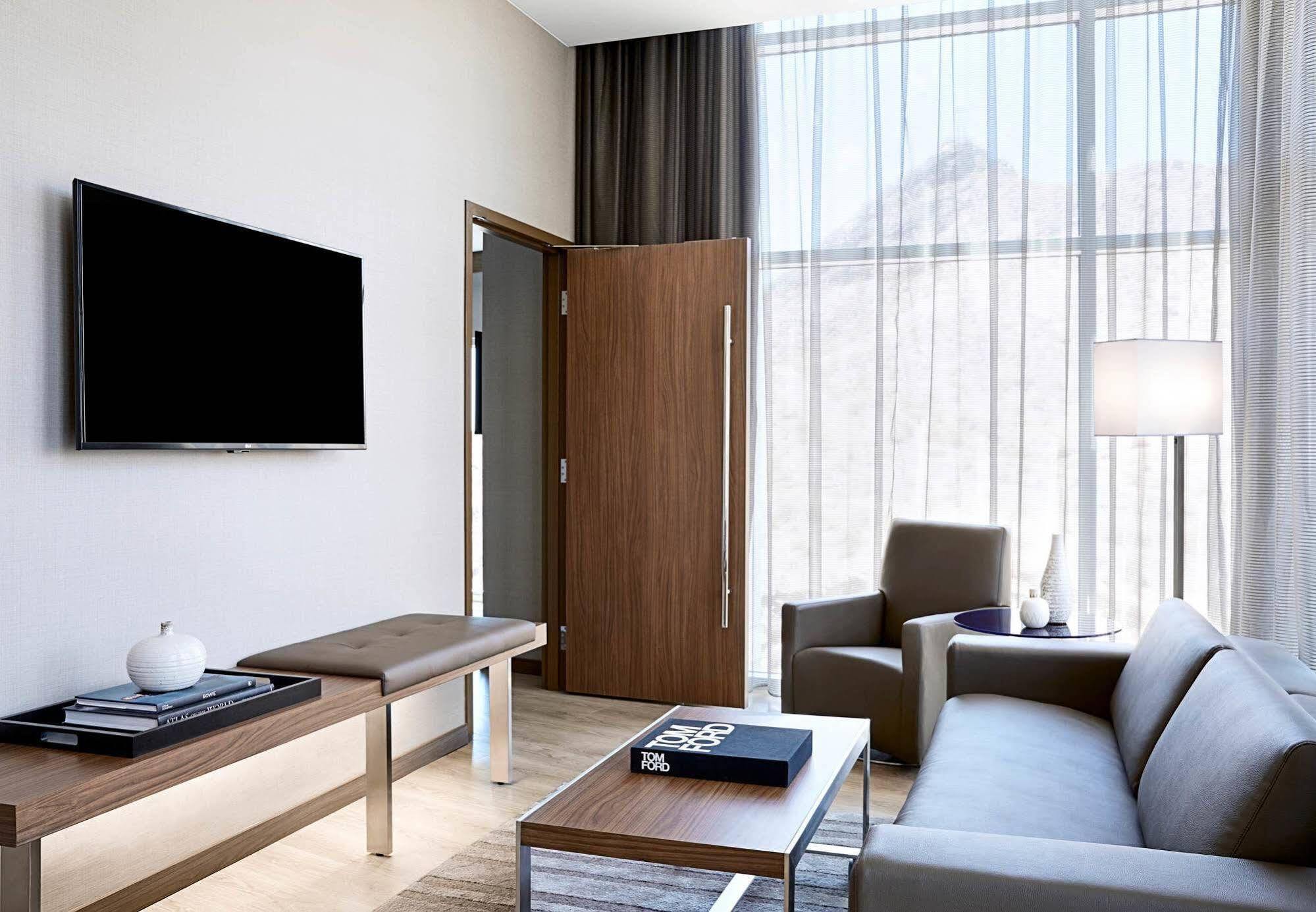 Ac Hotel By Marriott Phoenix Tempe/Downtown Kültér fotó